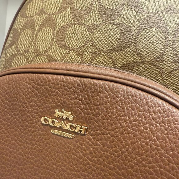 coach Court Backpack In Signature Canvas 5671 - Picture 5 of 8